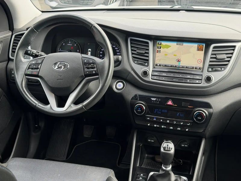 Photo de la voiture HYUNDAI TUCSON 1.7 CRDi 115 2WD Creative