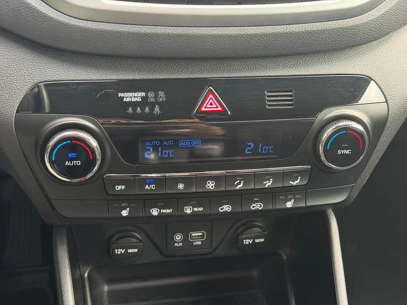 Photo de la voiture HYUNDAI TUCSON 1.7 CRDi 115 2WD Creative