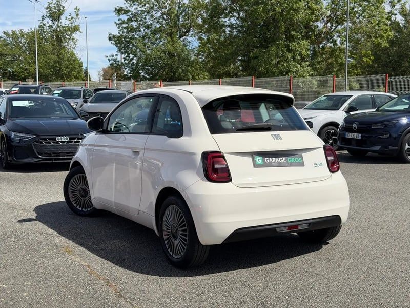 Photo de la voiture FIAT 500e BERLINE 500 e 118 ch Nouvelle 500