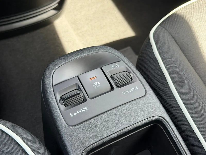 Photo de la voiture FIAT 500e BERLINE 500 e 118 ch Nouvelle 500