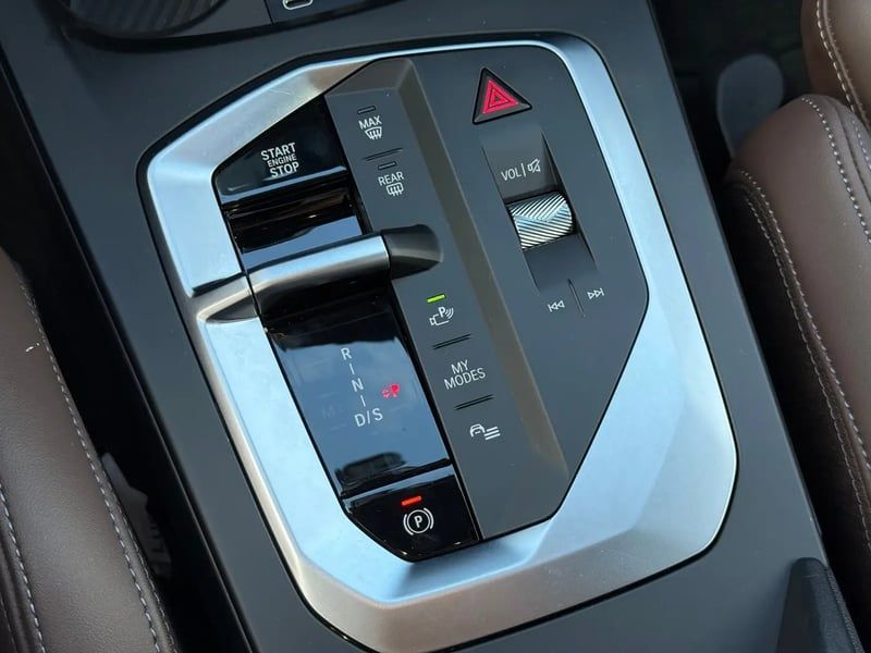 Photo de la voiture BMW SERIE 1 F70 120d 163 ch DKG7 M Sport