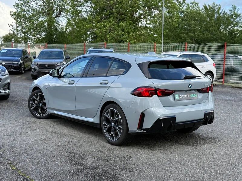 Photo de la voiture BMW SERIE 1 F70 120d 163 ch DKG7 M Sport