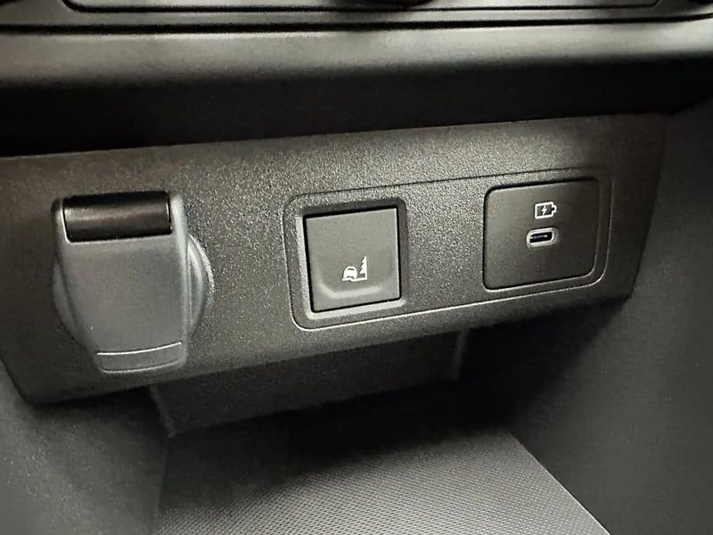 Photo de la voiture DACIA JOGGER ECO-G 100 5 places GSR2 Extreme +