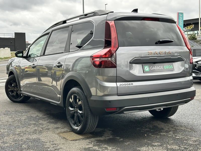 Photo de la voiture DACIA JOGGER ECO-G 100 5 places GSR2 Extreme +