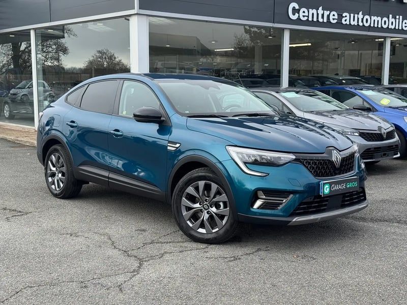 Photo de la voiture RENAULT ARKANA mild hybrid 140 EDC GSR2 Evolution