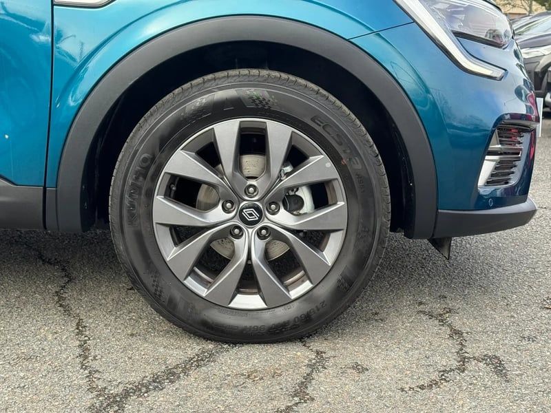 Photo de la voiture RENAULT ARKANA mild hybrid 140 EDC GSR2 Evolution