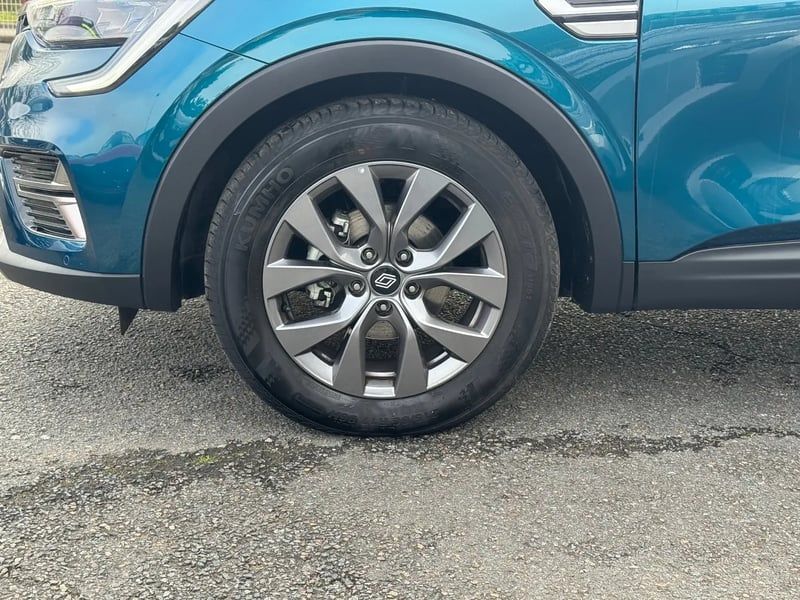 Photo de la voiture RENAULT ARKANA mild hybrid 140 EDC GSR2 Evolution