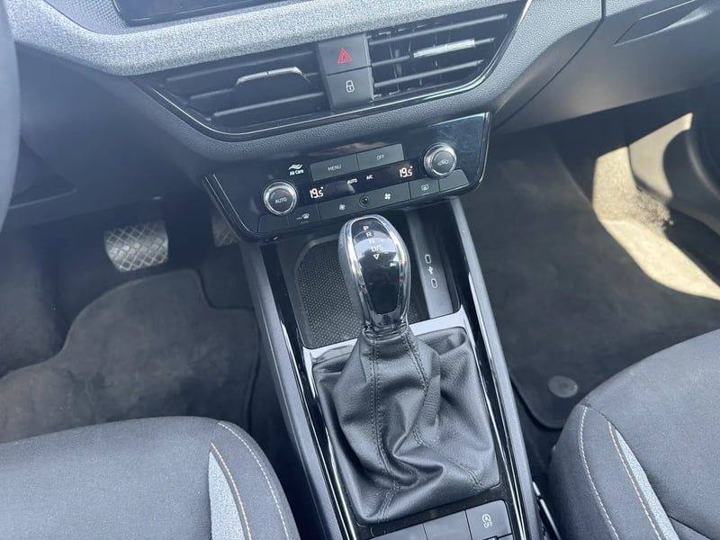 Photo de la voiture SKODA SCALA 1.0 TSI Evo 2 116 ch DSG7 Selection