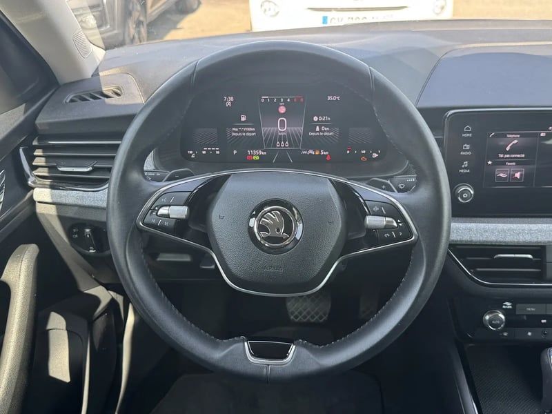 Photo de la voiture SKODA SCALA 1.0 TSI Evo 2 116 ch DSG7 Selection