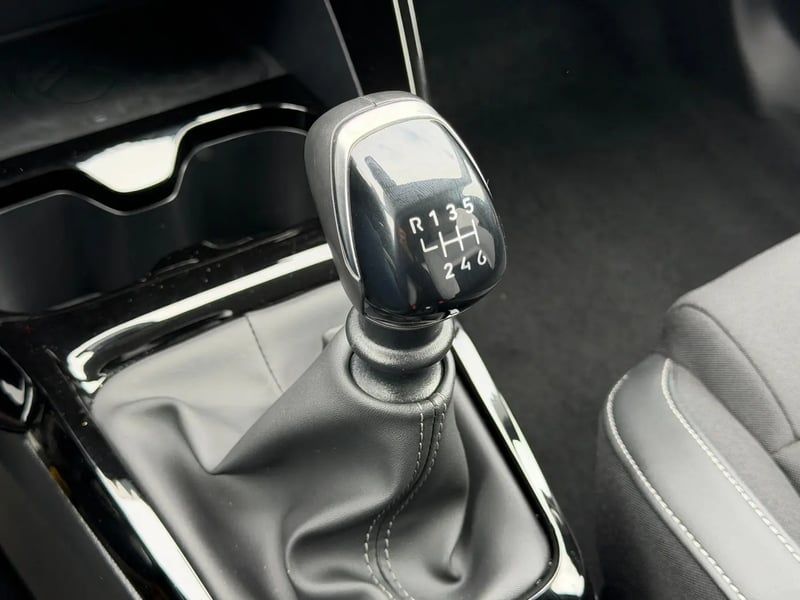 Photo de la voiture CITROEN C3 Turbo 100 ch Manuelle Max