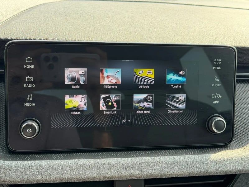 Photo de la voiture SKODA SCALA 1.0 TSI Evo 2 116 ch DSG7 Selection