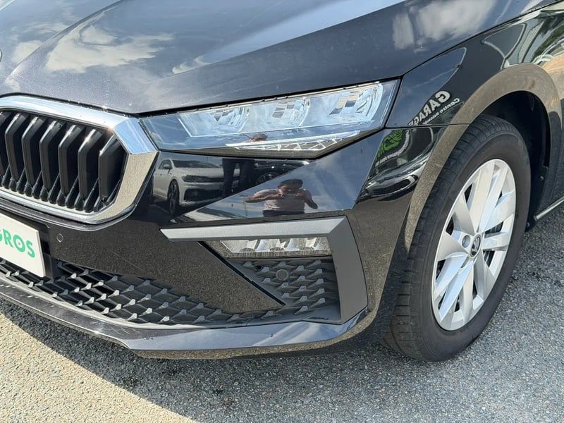 Photo de la voiture SKODA SCALA 1.0 TSI Evo 2 116 ch DSG7 Selection