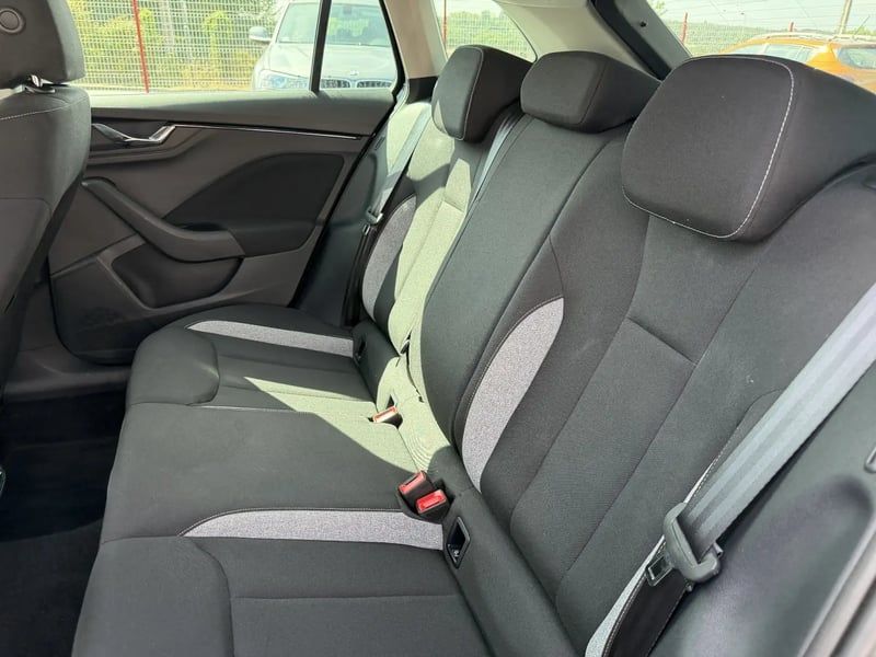 Photo de la voiture SKODA SCALA 1.0 TSI Evo 2 116 ch DSG7 Selection