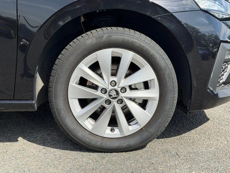 Photo de la voiture SKODA SCALA 1.0 TSI Evo 2 116 ch DSG7 Selection