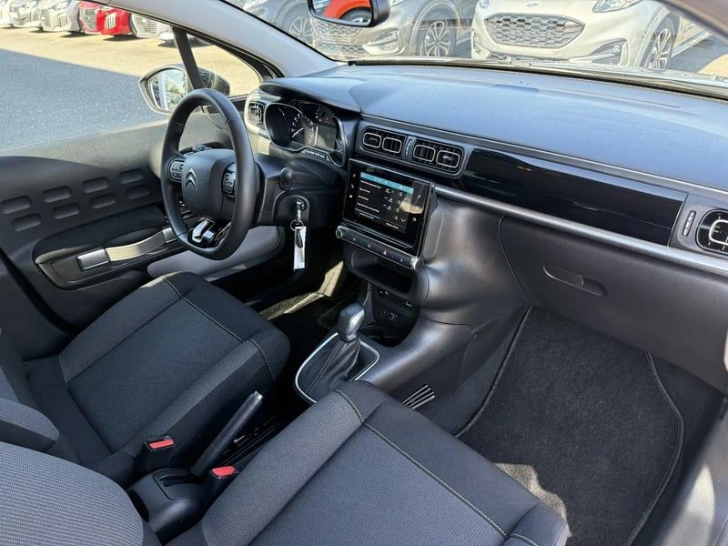 Photo de la voiture CITROEN C3 PureTech 110 S&S EAT6 Shine Pack