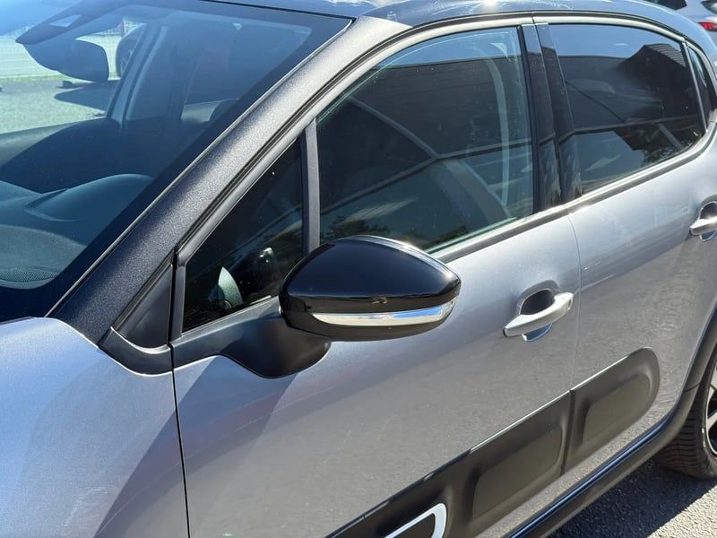 Photo de la voiture CITROEN C3 PureTech 110 S&S EAT6 Shine Pack