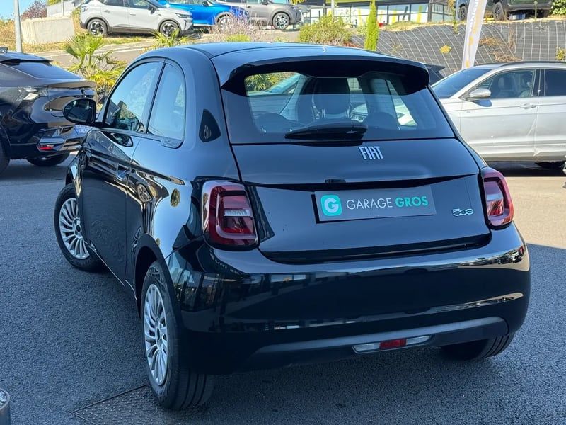Photo de la voiture FIAT 500e BERLINE 500 e 118 ch Nouvelle 500