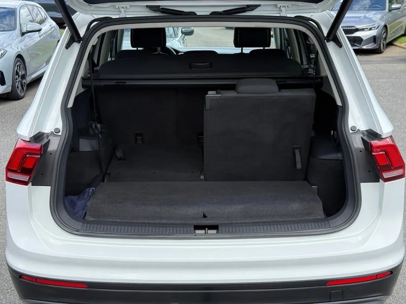 Photo de la voiture VOLKSWAGEN TIGUAN ALLSPACE BUSINESS 2.0 TDI 150 Confortline Business