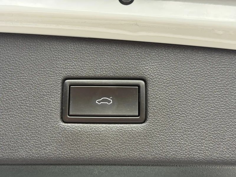 Photo de la voiture VOLKSWAGEN TIGUAN ALLSPACE BUSINESS 2.0 TDI 150 Confortline Business