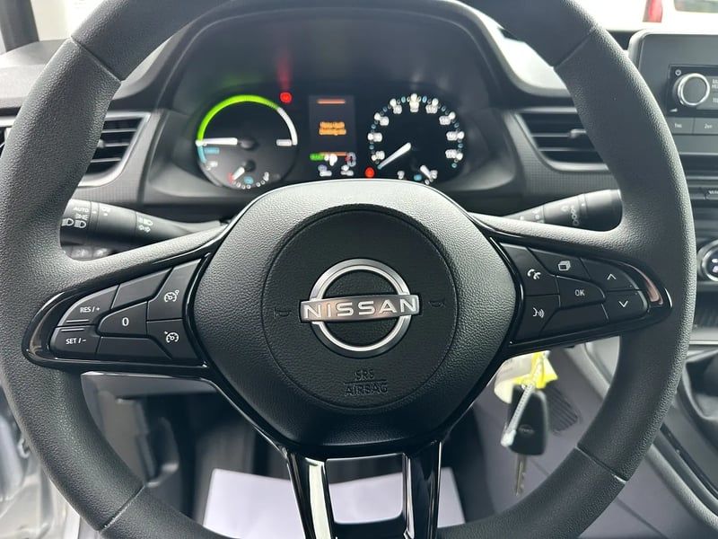 Photo de la voiture NISSAN TOWNSTAR FOURGON ELECTRIQUE EV FOURGON L1 45KWH CHARGEUR 22KW ACENTA