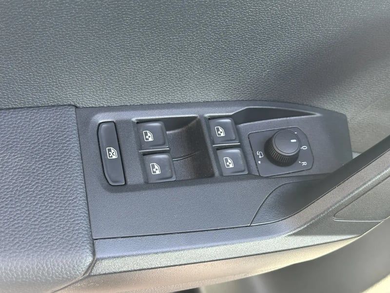 Photo de la voiture SEAT IBIZA 1.0 EcoTSI 110 ch S/S BVM6 Style