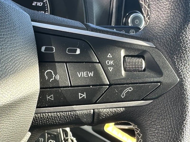 Photo de la voiture SEAT IBIZA 1.0 EcoTSI 110 ch S/S BVM6 Style