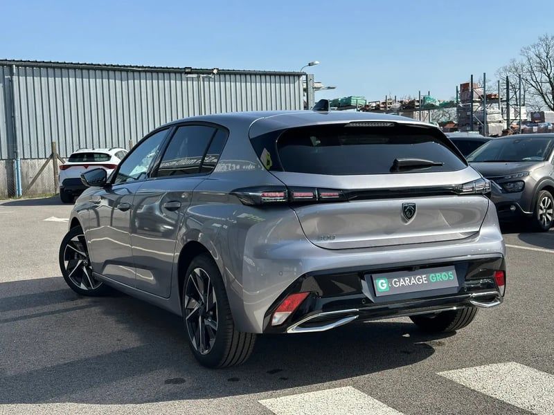 Photo de la voiture PEUGEOT 308 BlueHDi 130ch S&S EAT8 Allure