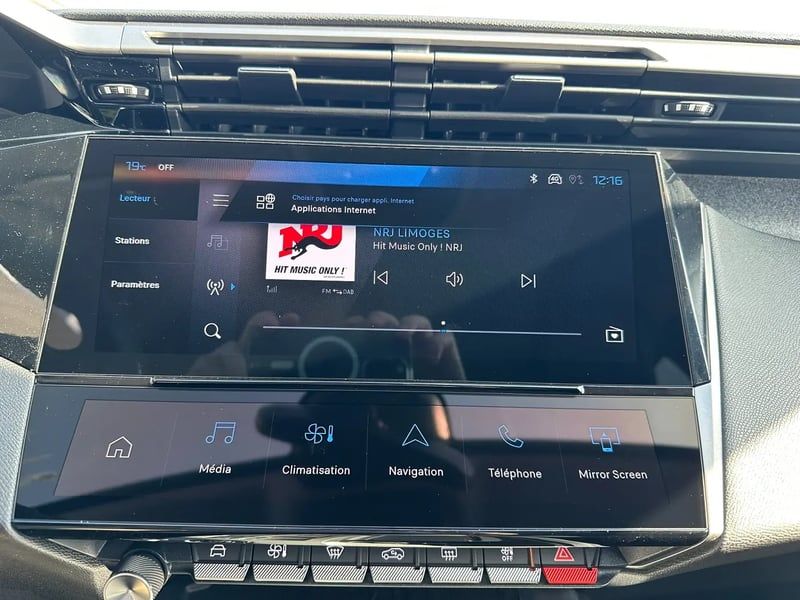 Photo de la voiture PEUGEOT 308 BlueHDi 130ch S&S EAT8 Allure