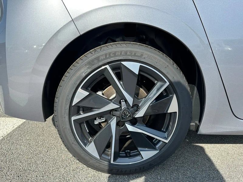 Photo de la voiture PEUGEOT 308 BlueHDi 130ch S&S EAT8 Allure