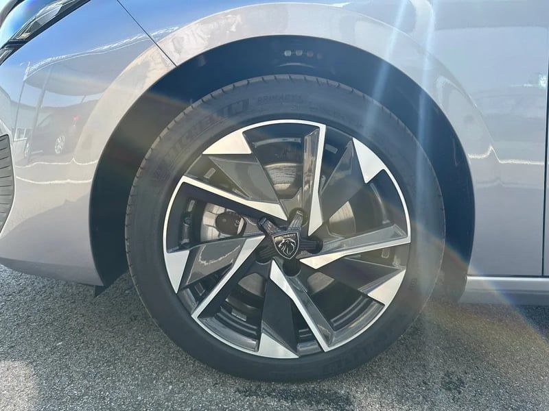 Photo de la voiture PEUGEOT 308 BlueHDi 130ch S&S EAT8 Allure