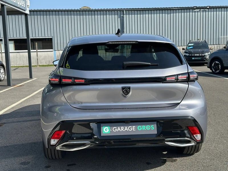 Photo de la voiture PEUGEOT 308 BlueHDi 130ch S&S EAT8 Allure