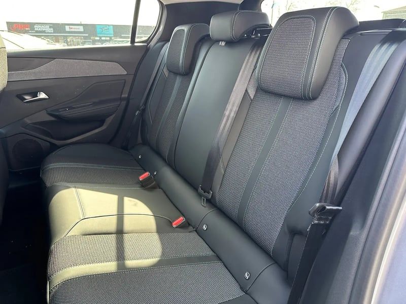Photo de la voiture PEUGEOT 308 BlueHDi 130ch S&S EAT8 Allure