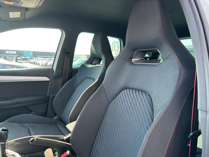 Photo de la voiture SEAT ARONA 1.0 TSI 110 ch Start/Stop BVM6 FR