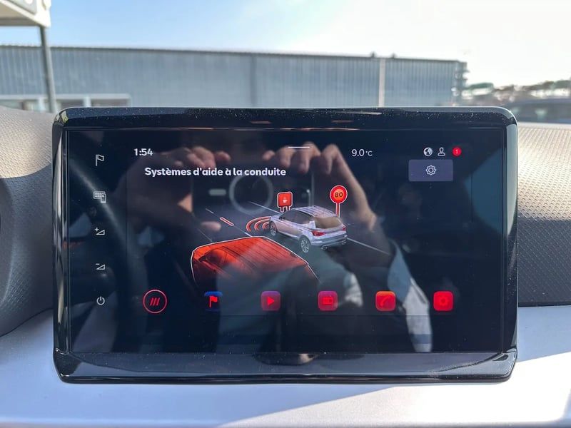 Photo de la voiture SEAT ARONA 1.0 TSI 110 ch Start/Stop BVM6 FR