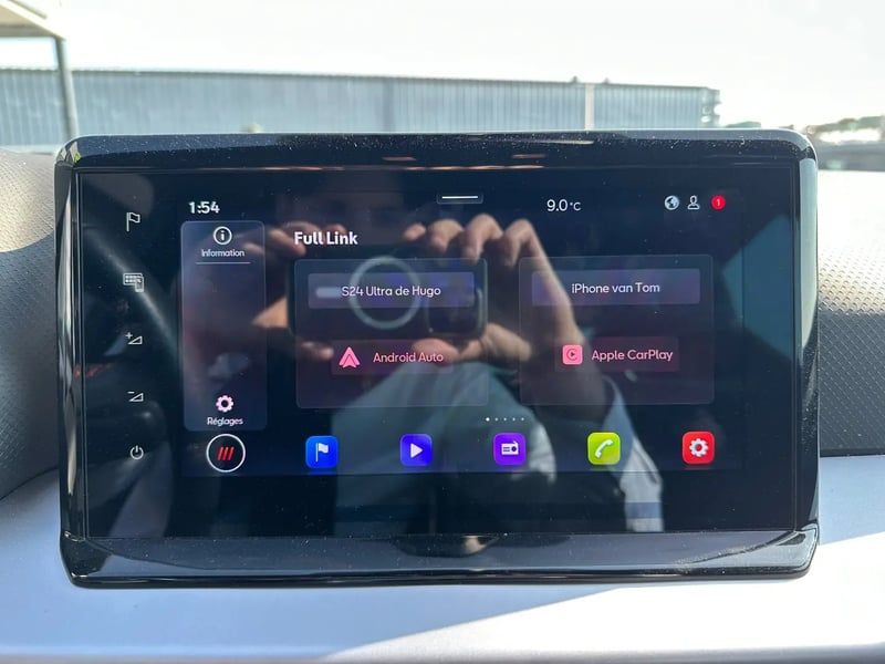 Photo de la voiture SEAT ARONA 1.0 TSI 110 ch Start/Stop BVM6 FR
