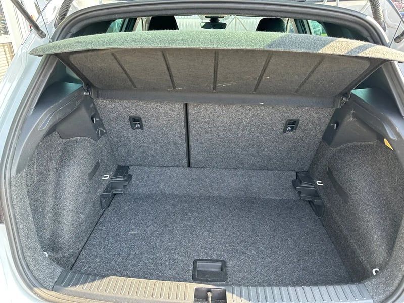 Photo de la voiture SEAT ARONA 1.0 TSI 110 ch Start/Stop BVM6 FR