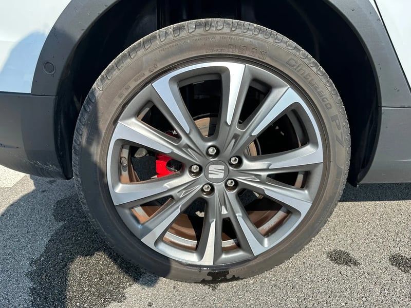 Photo de la voiture SEAT ARONA 1.0 TSI 110 ch Start/Stop BVM6 FR
