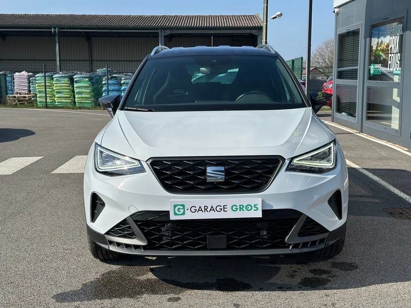 Photo de la voiture SEAT ARONA 1.0 TSI 110 ch Start/Stop BVM6 FR