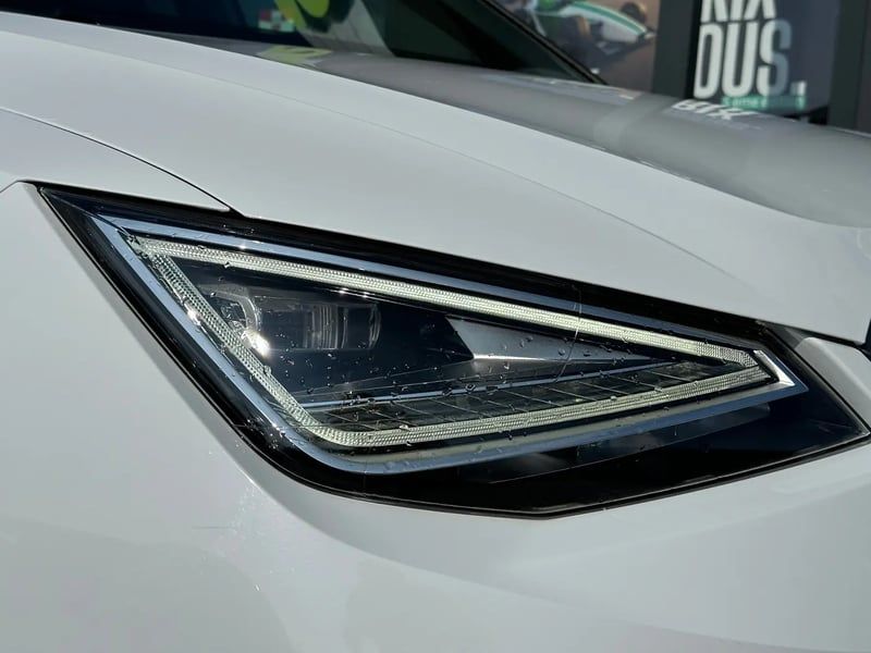 Photo de la voiture SEAT ARONA 1.0 TSI 110 ch Start/Stop BVM6 FR