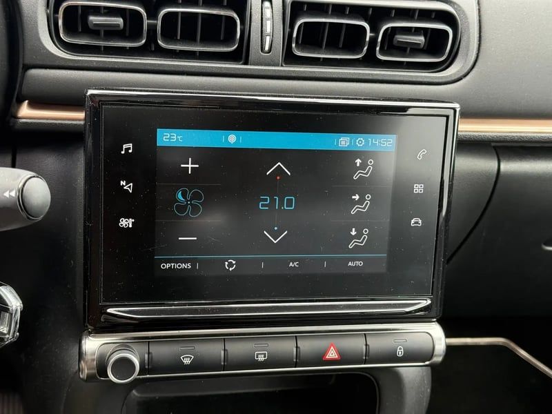 Photo de la voiture CITROEN C3 PureTech 110 S&S BVM6 Origins