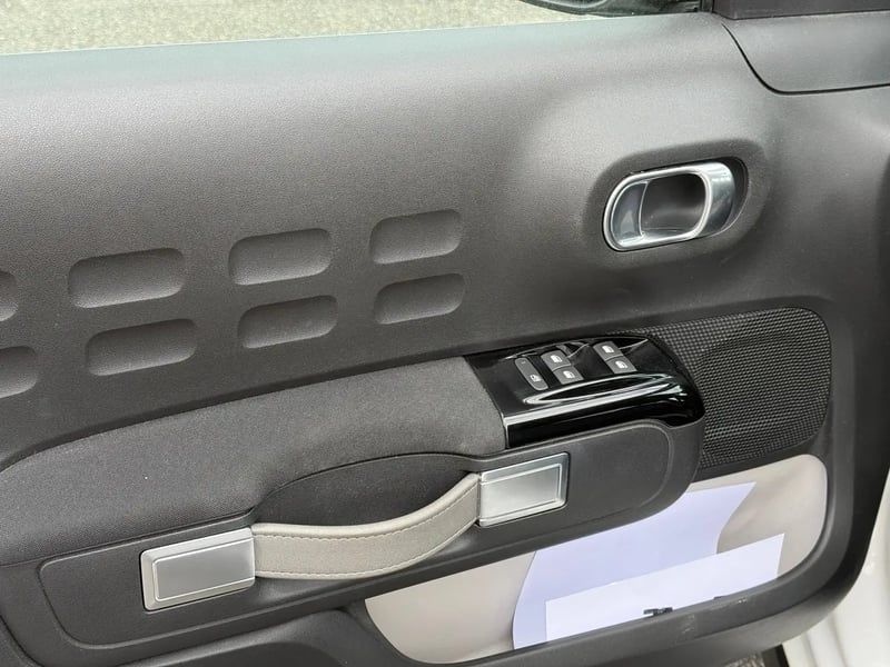 Photo de la voiture CITROEN C3 PureTech 110 S&S BVM6 Origins