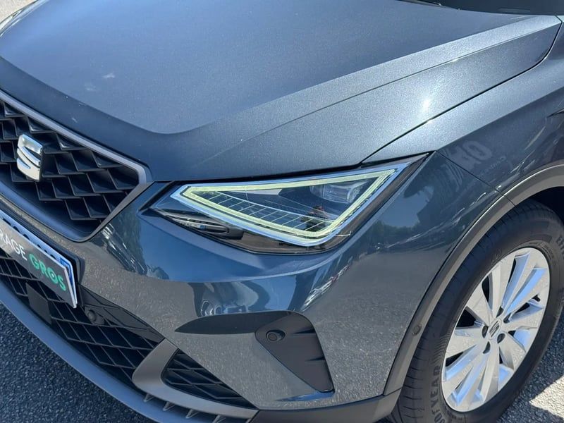 Photo de la voiture SEAT ARONA 1.0 TSI 110 ch Start/Stop BVM6 FR