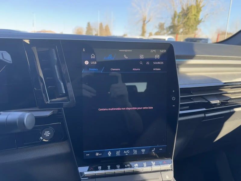 Photo de la voiture RENAULT RAFALE E-Tech full hybrid 200 esprit Alpine