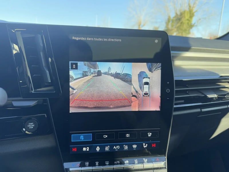 Photo de la voiture RENAULT RAFALE E-Tech full hybrid 200 esprit Alpine