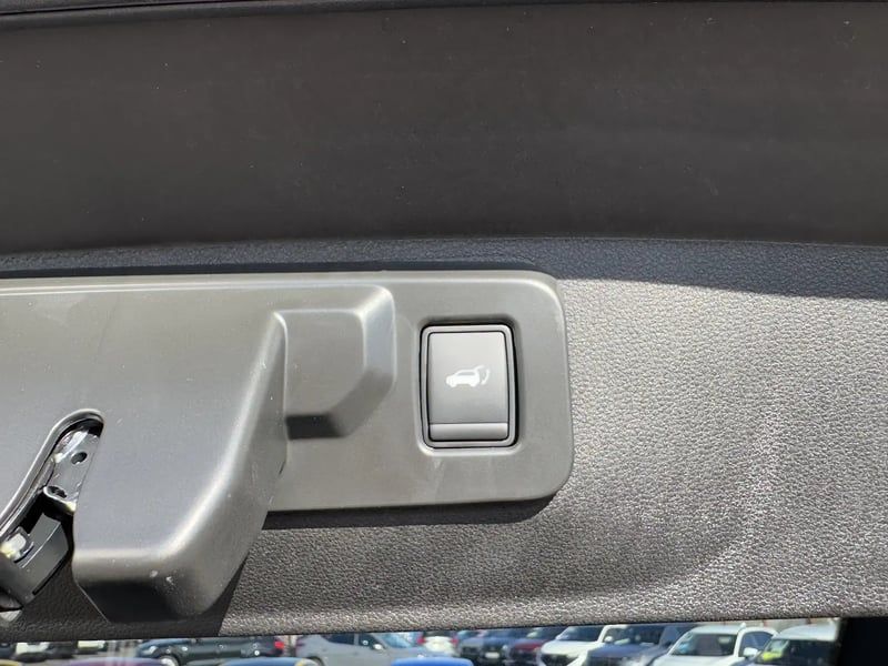 Photo de la voiture RENAULT RAFALE E-Tech full hybrid 200 esprit Alpine