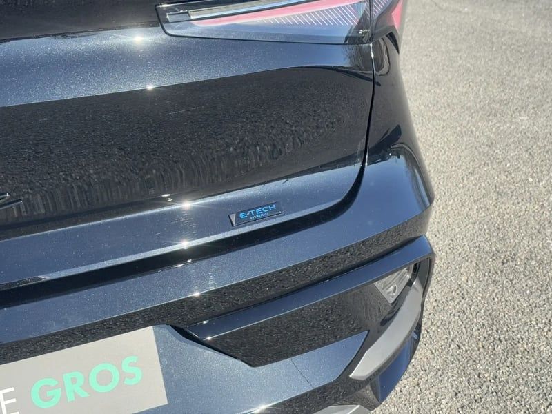 Photo de la voiture RENAULT RAFALE E-Tech full hybrid 200 esprit Alpine