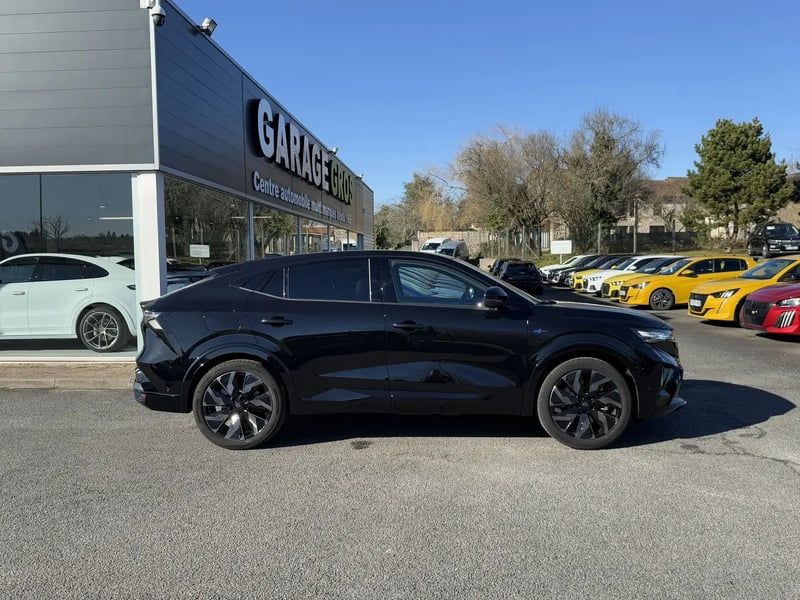 Photo de la voiture RENAULT RAFALE E-Tech full hybrid 200 esprit Alpine