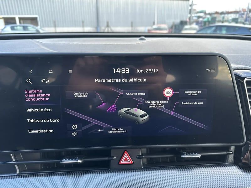 Photo de la voiture KIA SPORTAGE 1.6 T-GDi 230ch ISG Hybride BVA6 4x2 Active