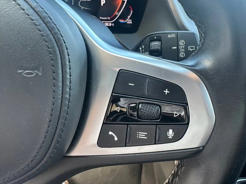 Photo de la voiture BMW SERIE 1 F40 120d 190 ch BVA8 M Sport