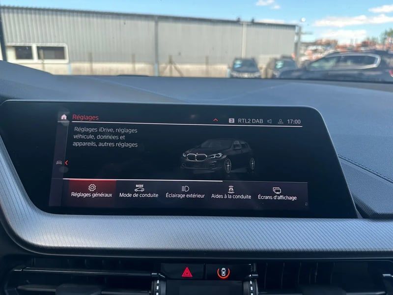 Photo de la voiture BMW SERIE 1 F40 120d 190 ch BVA8 M Sport